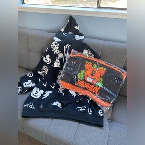 NWT 2024 Disney Halloween Glow in the Dark Hoodie and Tote